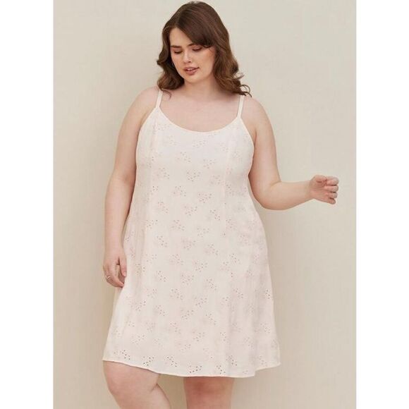Torrid Trapeze Cami Dress - Eyelet Crepe Light Pink size 2X NWT - Picture 3 of 16